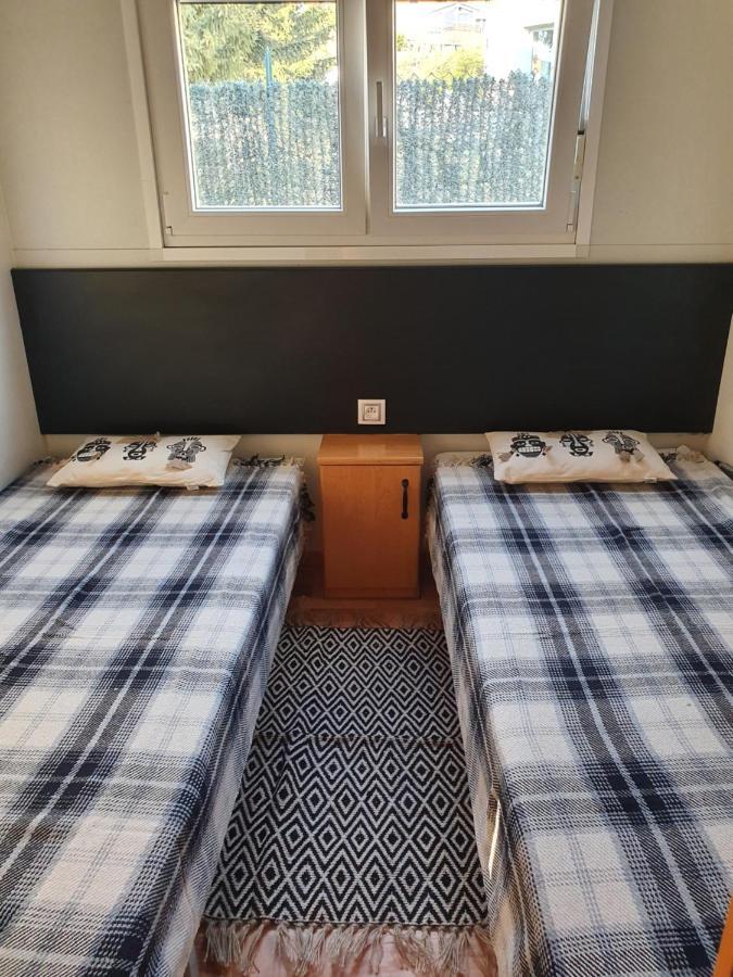 Mobil Home Dans Camping Saillagouse Exteriér fotografie