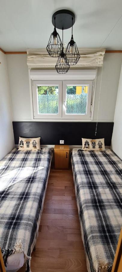 Mobil Home Dans Camping Saillagouse Exteriér fotografie